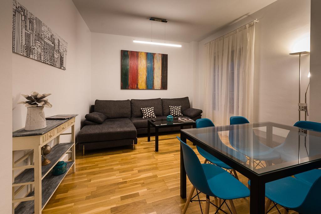 Galera Donkey Terraza Privada Apartamento Sevilha Exterior foto